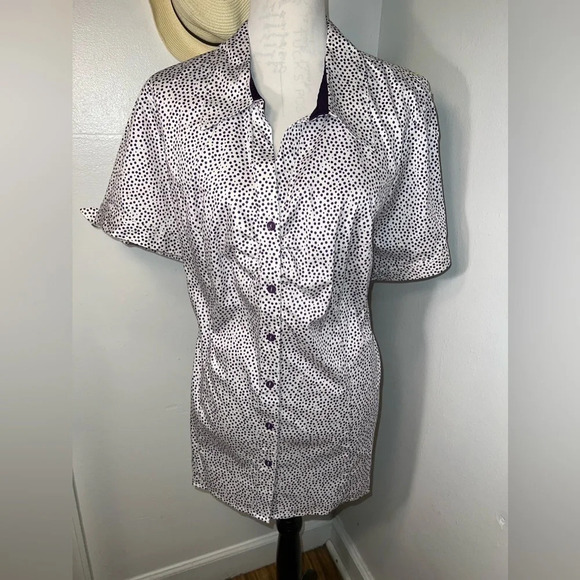 Layne Bryant, 28, short sleeve, softly roughed button front collar tunic blouse - Picture 1 of 9